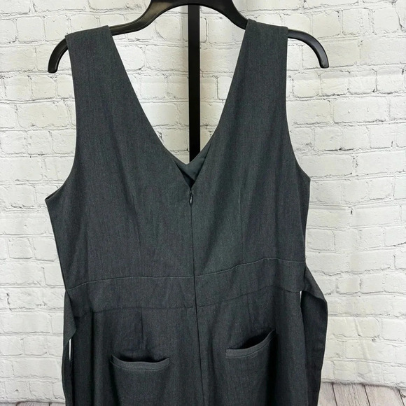 Loft Dark Gray V-Neck Wide Leg Jumpsuit Size 8 - Picture 4 of 6
